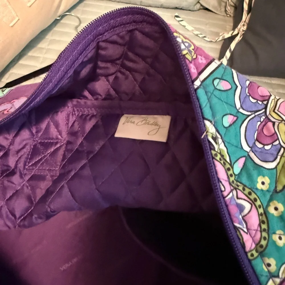 Vera Bradley Quilted Purple Paisley duffel -Heather pattern - Picture 5 of 6